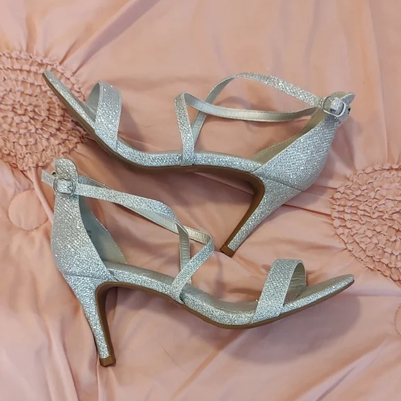 Glittery Silver Strappy Heels Size 7 - Picture 2 of 7
